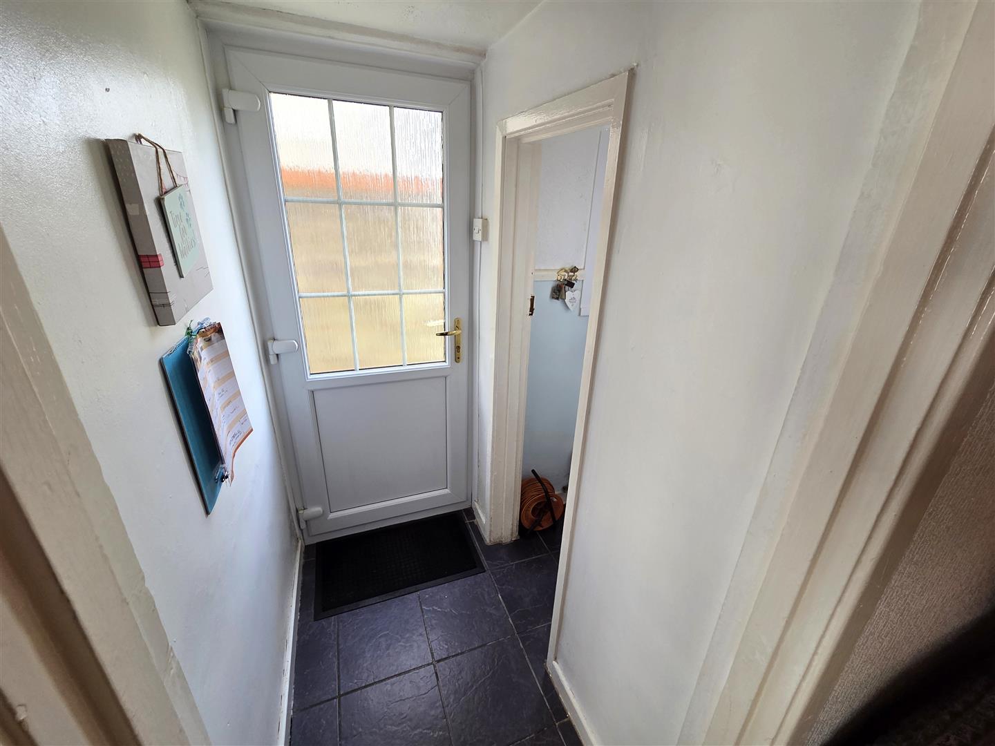 Heol Llanelli, Pontyates, Llanelli, SA15 5UH